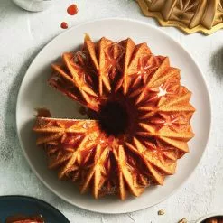 Nordic Ware Cut Crystal Bundt® Pan 6 Nordic Ware Cut Crystal Bundt® Pan -Köksknivar Försäljning 10725172 3