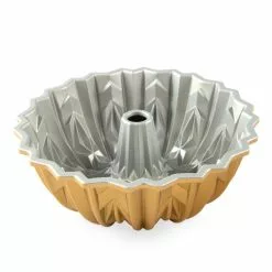 Nordic Ware Cut Crystal Bundt® Pan 7 Nordic Ware Cut Crystal Bundt® Pan -Köksknivar Försäljning 10725172 4