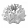 Nordic Ware Vintage Star Bundt® Pan