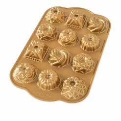 Nordic Ware Bundt Charms Pan